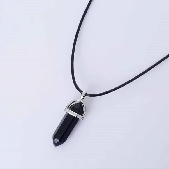 Chakra Crystal - Black Healing Quartz Pendant Necklaces - Picture 1 of 3